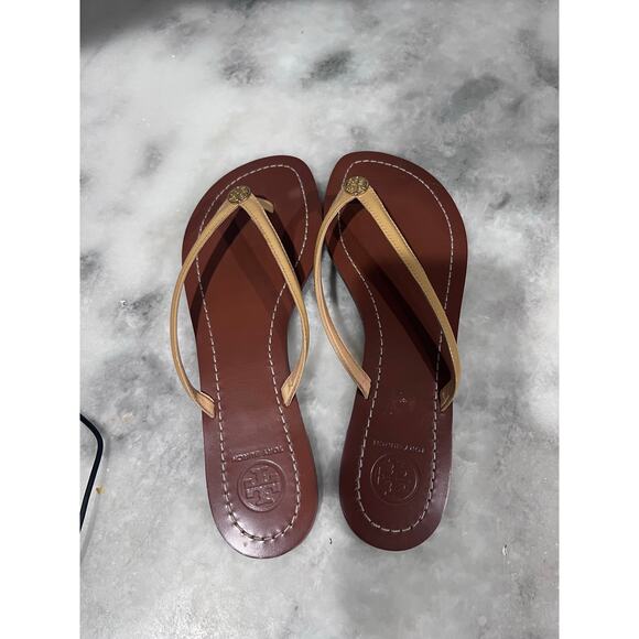 Tory Burch Leather Logo Thong Sandals – Tan/Beige – Women’s 8M – Made in Brazil - Picture 1 of 9